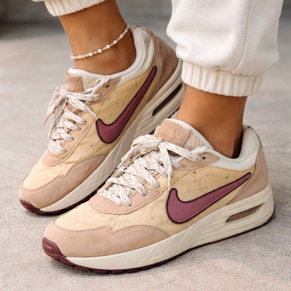 Nike Air Max Women’s Size 8 Tan Burgundy Running Sneakers FZ5050-221